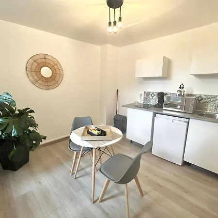 Appt 2 A Deux Pas De La Gare D'Amiens Apartment Exterior photo